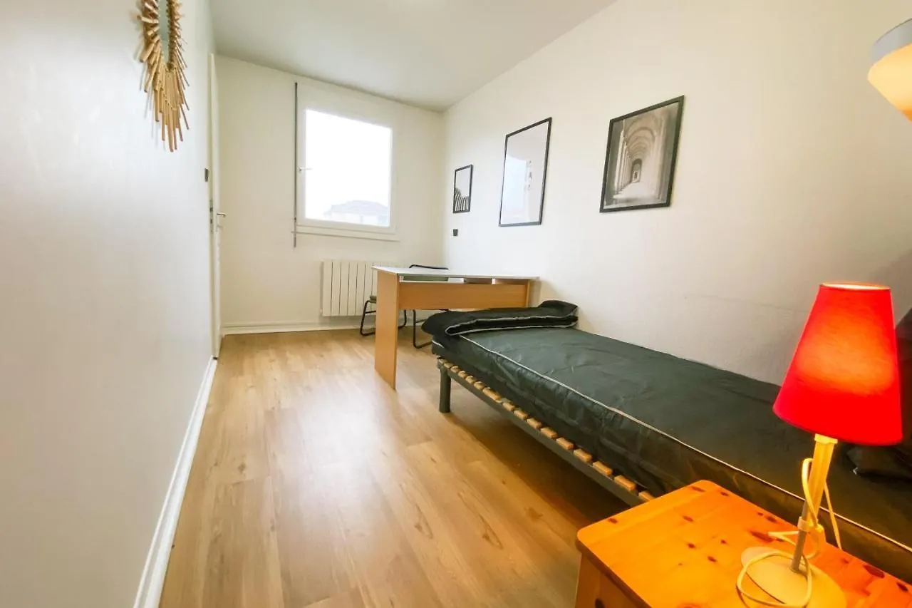 Apartment #Ge - The Bostonian In Grenoble3 Bedrooms With Balcony